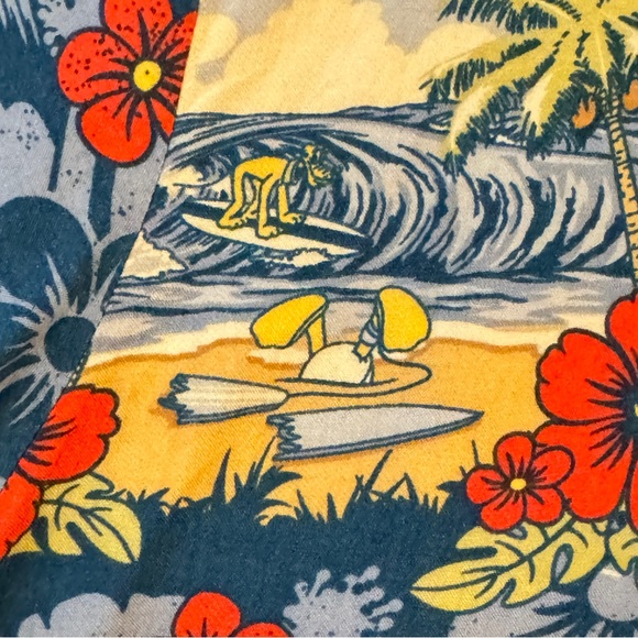 Disney Parks Mickey Mouse Hawaiian Shirt XL - Picture 5 of 7